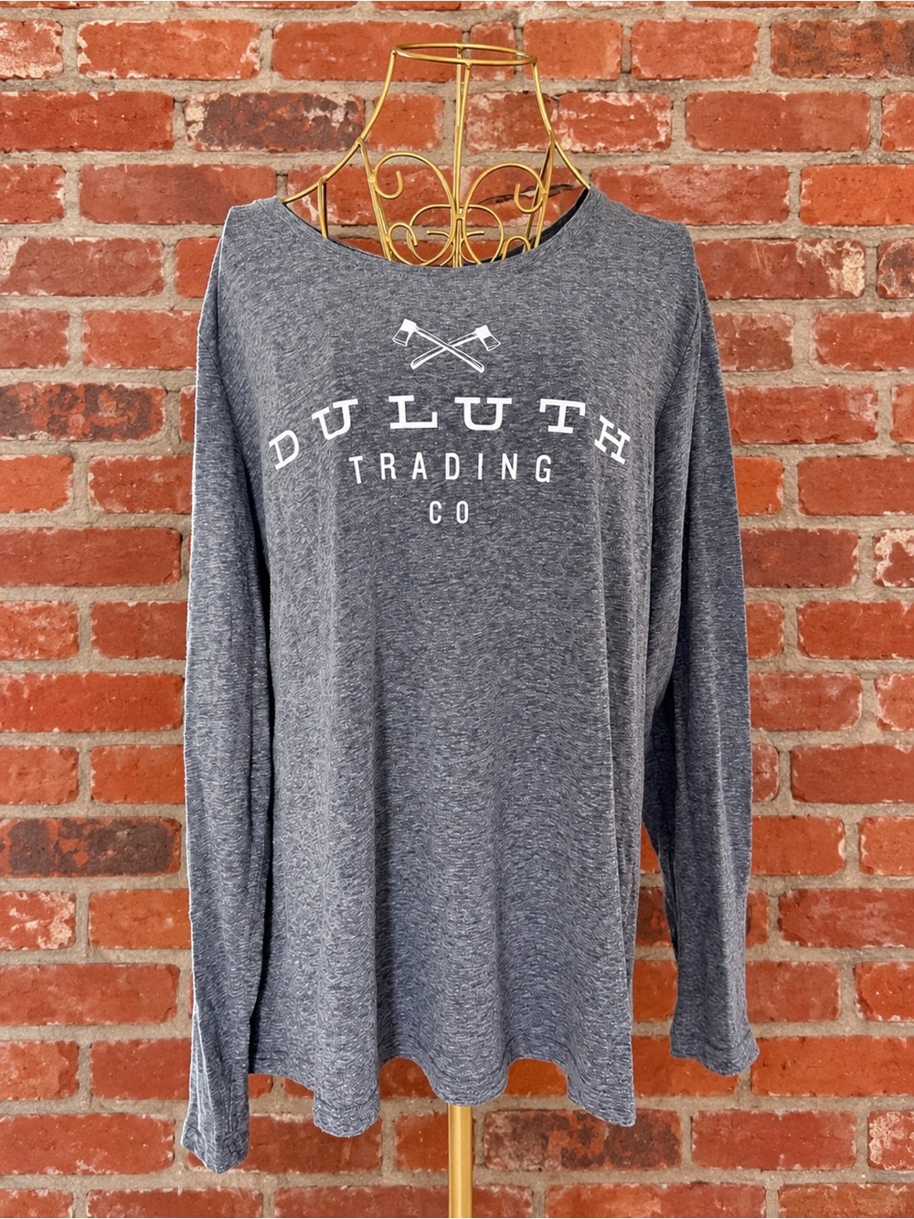 Duluth Trading Co. Gray Long Sleeve Graphic Performance Tee
